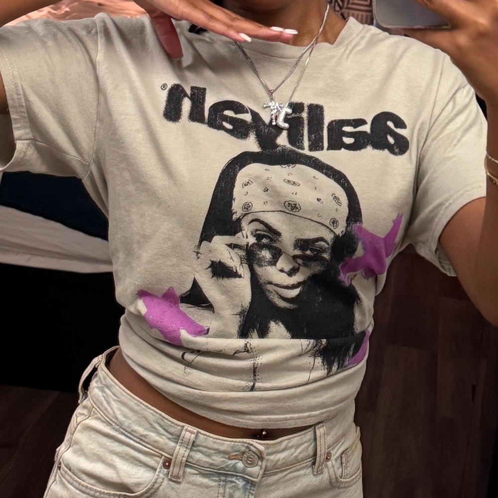 Aaliyah Graphic Tee